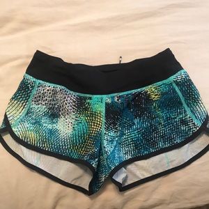 Lululemon Speed Shorts size 4